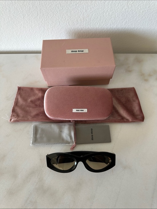 Miu Miu Glimpse Sunglasses